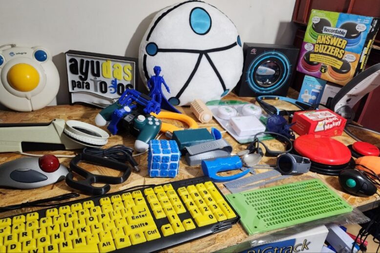 Ielementos tecnologia asistiva tienda virtual Accesibilidad discapacidad innovación social emprendimiento steam ayudas para todos, fundación todos podemos ayudar Colombia elementos tecnologia asistiva tienda virtual