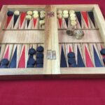 Juego de mesa Backgammon con relieve para personas con Baja visión ciegos
